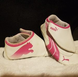 Baby shoes